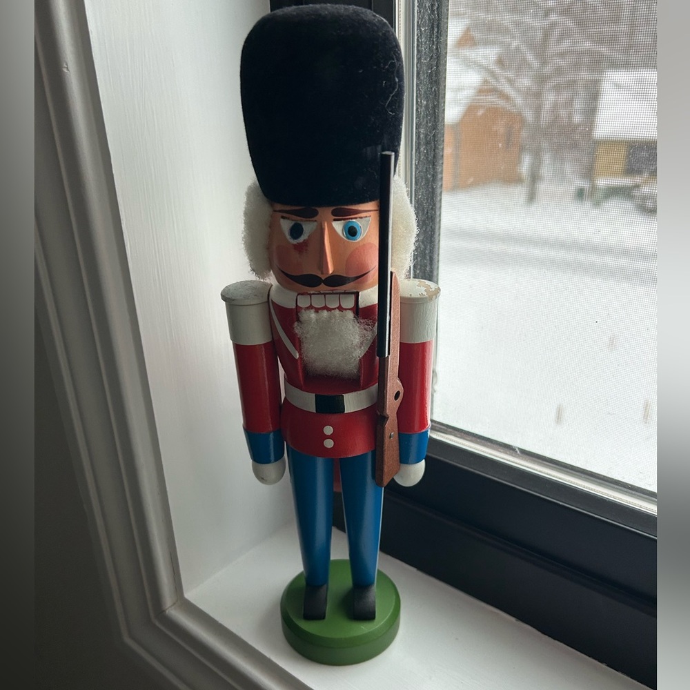 Erzgebirge Classic Vintage Nutcracker Soldier Figurine - Red, Blue, Black